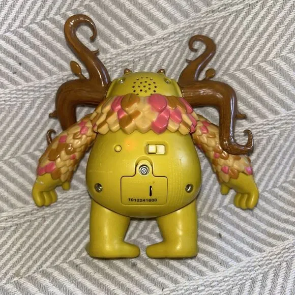 PLAYMONSTER MY SINGING MONSTERS RARE ENTBRAT 6" FIGURE WORKS (LIMITED TO  250) B3